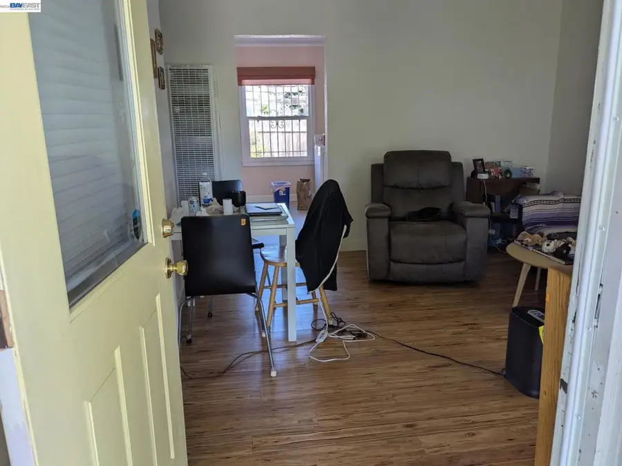 172 W Chanslor, Richmond, CA 94801 - #3
