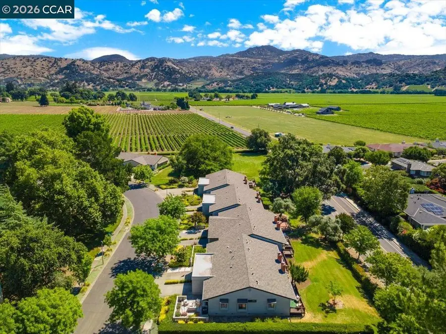 102 Vineyard Cir, Yountville, CA 94599 - #2