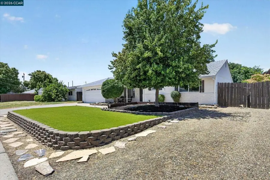 160 Cleopatra Dr, Pleasant Hill, CA 94523 - #2