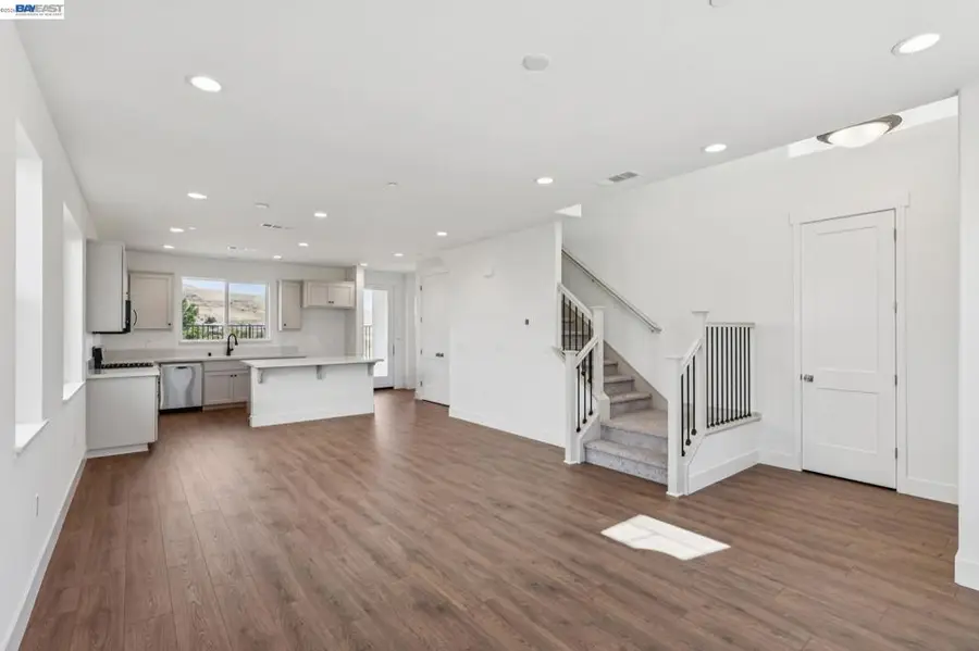 2404 Golden Way, Fairfield, CA 94533 - #2