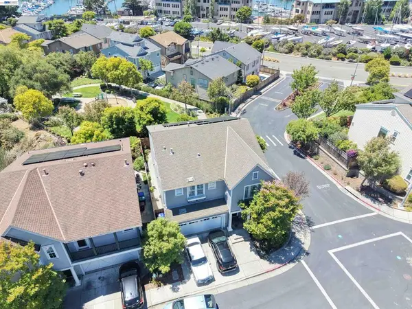 200 Seapoint Pl, Richmond, CA 94801