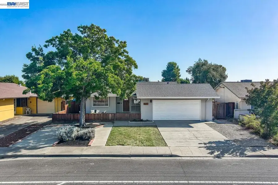 1418 Bluebell Dr, Livermore, CA 94551 - #2