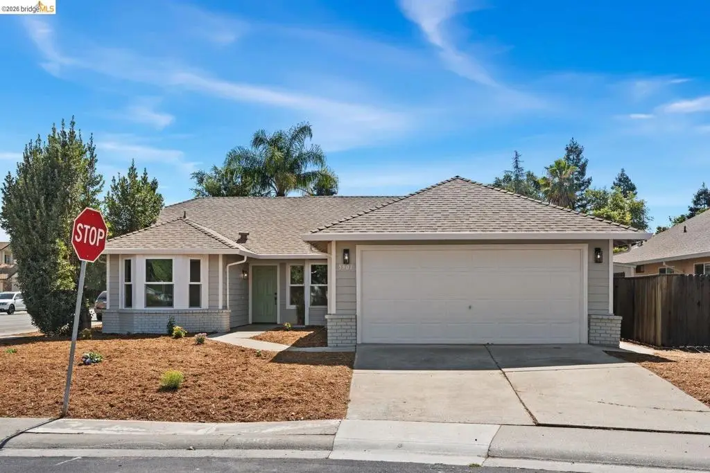 5901 Pine Vista Way, Elk Grove, CA 95758 - #1