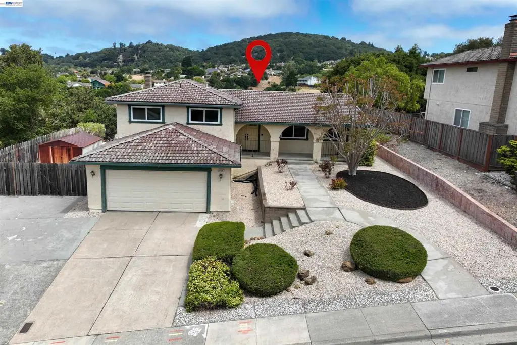5219 Heavenly Ridge Ln, Richmond, CA 94803 - #1