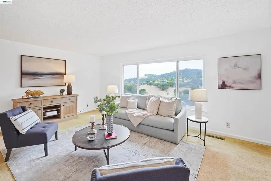 5219 Heavenly Ridge Ln, Richmond, CA 94803 - #3