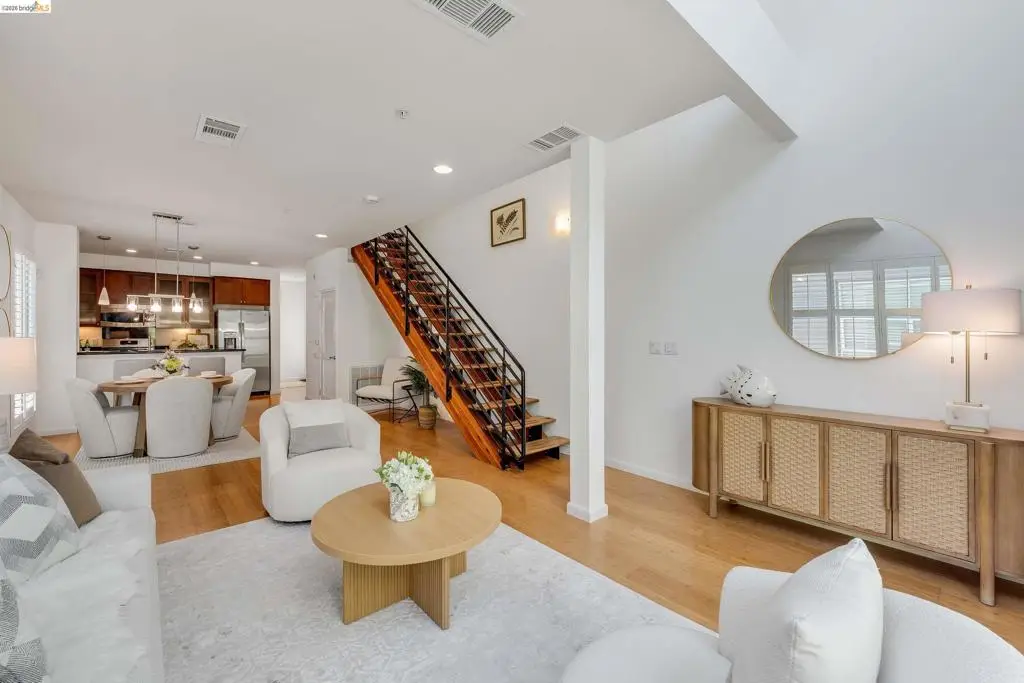 6466 Hollis St #334, Emeryville, CA 94608 - #1