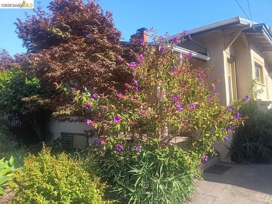 915 39th St, Oakland, CA 94608 - #2
