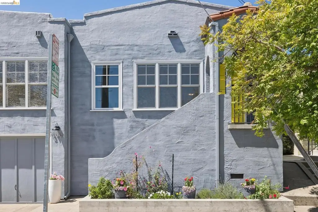 390 43rd, Oakland, CA 94609 - #1