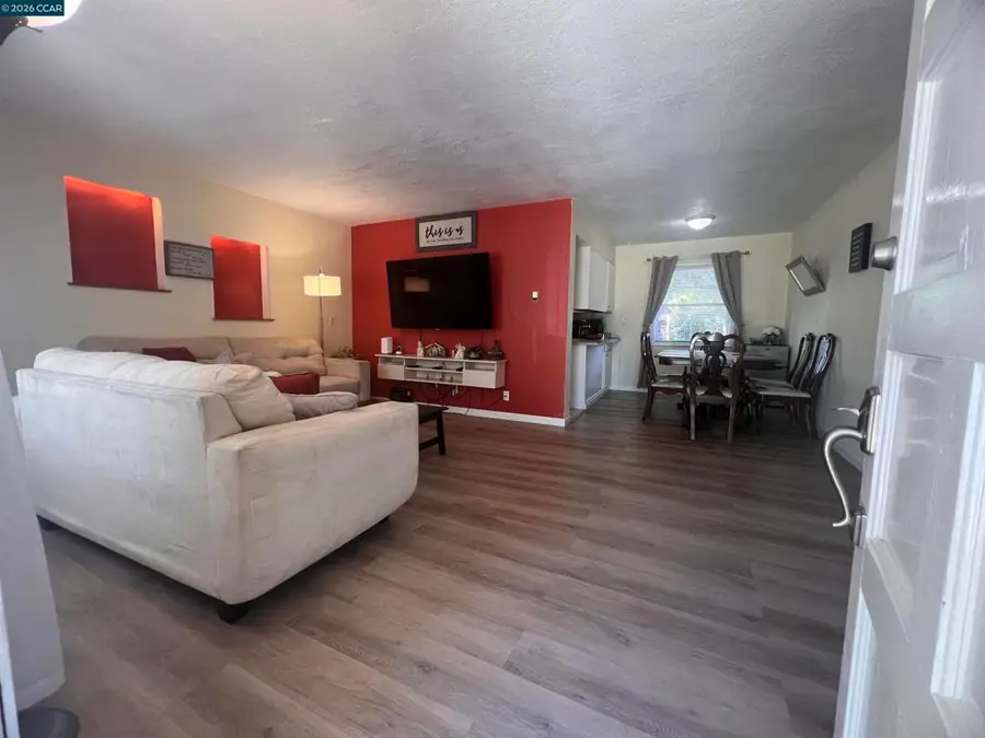 2428 Crescent Dr, Concord, CA 94520 - #3
