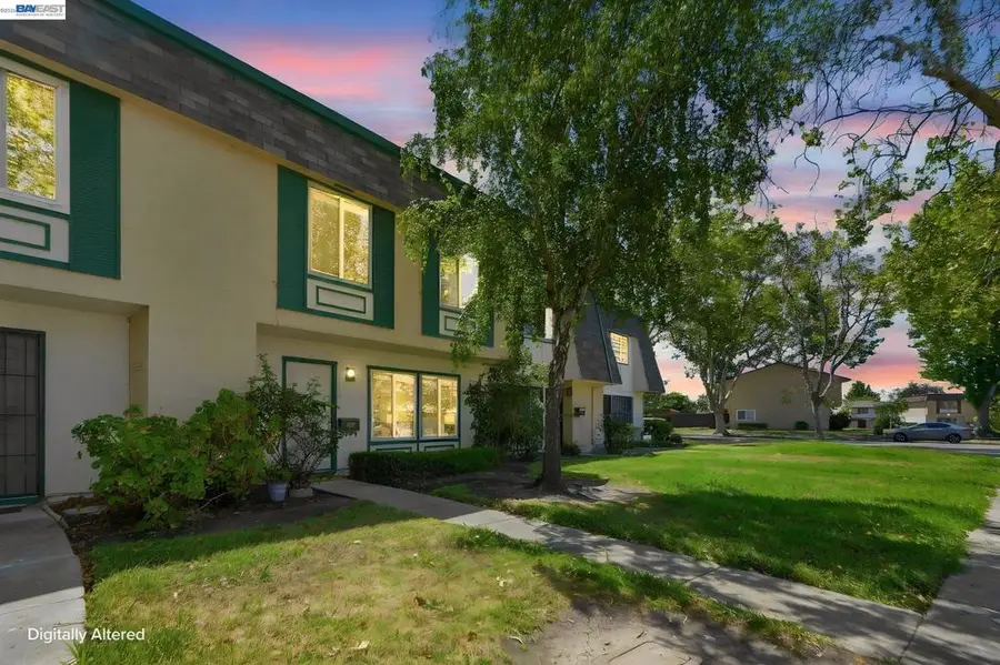 27540 Ponderosa Ct, Hayward, CA 94545 - #2