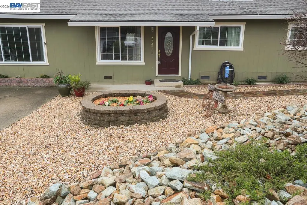 3345 Oakwood Place, Redding, CA 96001 - #1