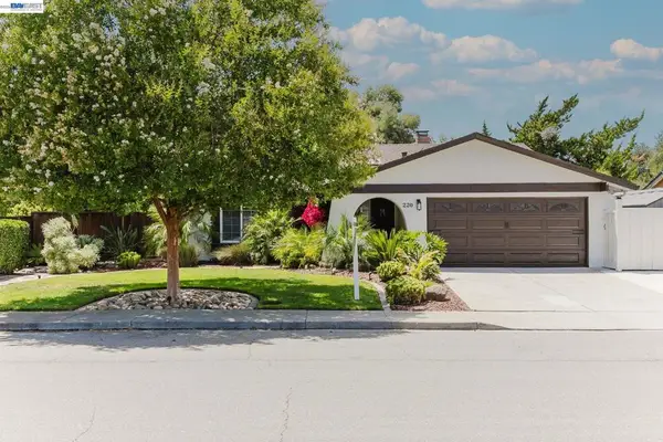 220 Yosemite Dr., Livermore, CA 94551