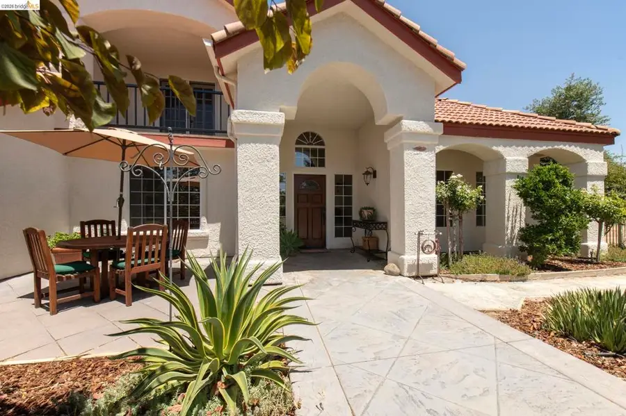 5232 Horseshoe Bend Ave, Clovis, CA 93619 - #3