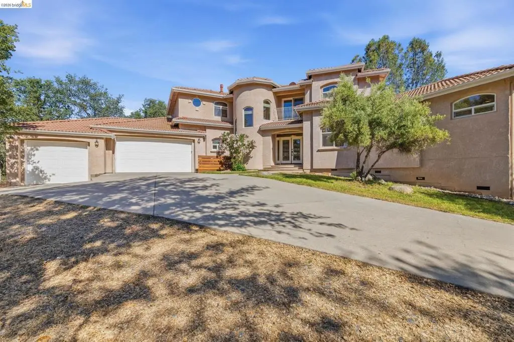 14542 Lake Vista Dr, Sonora, CA 95370 - #1