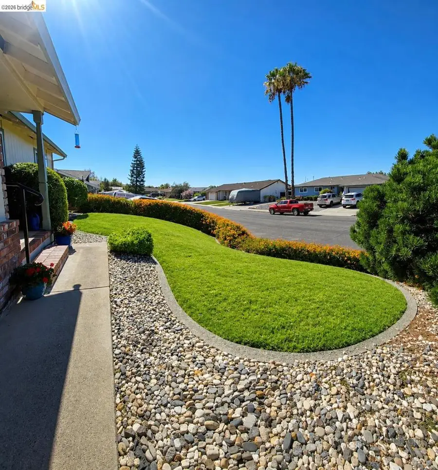 216 Boulder Dr, Antioch, CA 94509 - #2