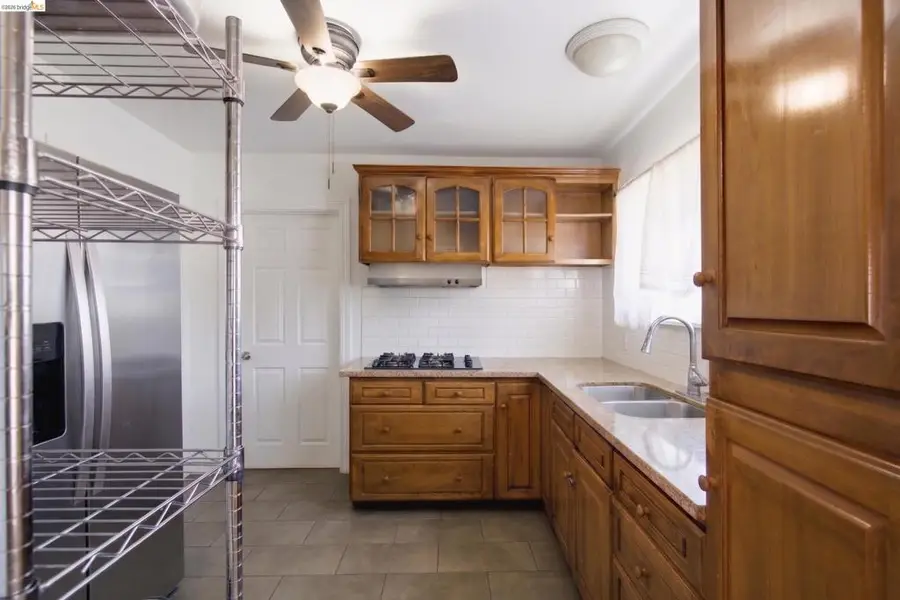 416 Maple Avenue, Vallejo, CA 94591 - #3