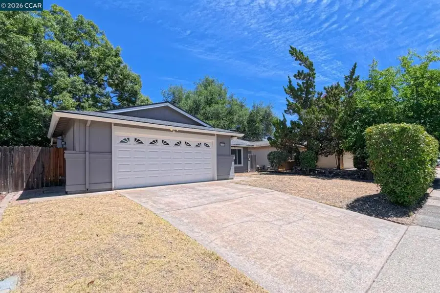 6716 Donerail Dr, Sacramento, CA 95842 - #3