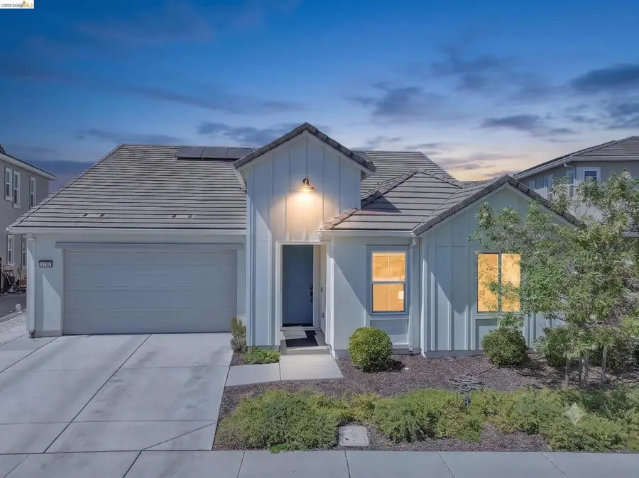 2741 Tribune St, Lathrop, CA 95330 - #2