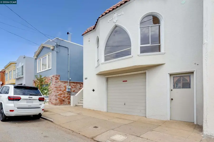 130 Woolsey St, San Francisco, CA 94134 - #2