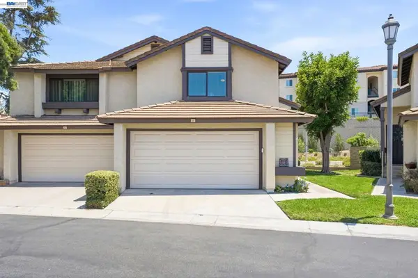 5050 Canyon Crest #18, Riverside, CA 92507