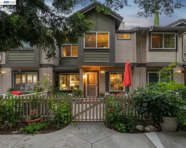 7482 Oxford Circle, Dublin, CA 94568