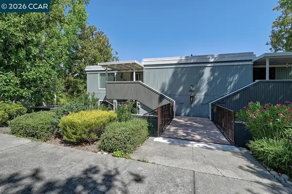 2724 Tice Creek Dr #2, Walnut Creek, CA 94595