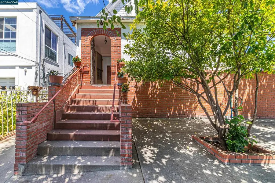 2968 Madeline St, Oakland, CA 94602 - #2