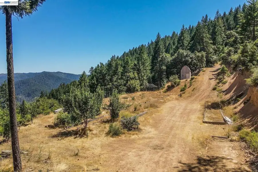 190 Moore Gulch, Trinity Center, CA 96091 - #3