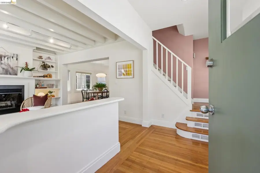 456 62nd St, Oakland, CA 94609 - #3