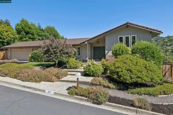 267 Fernwood Dr, Moraga, CA 94556