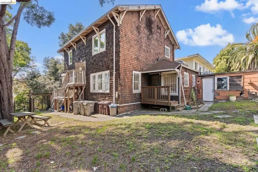 738 E 19th St, Oakland, CA 94606 - #3