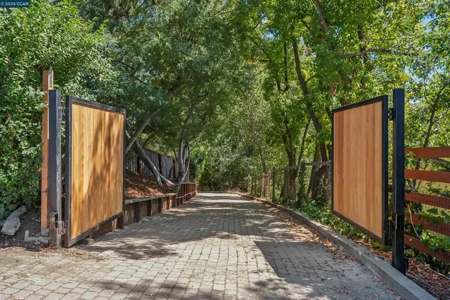 50 Overhill Rd, Orinda, CA 94563 - #2