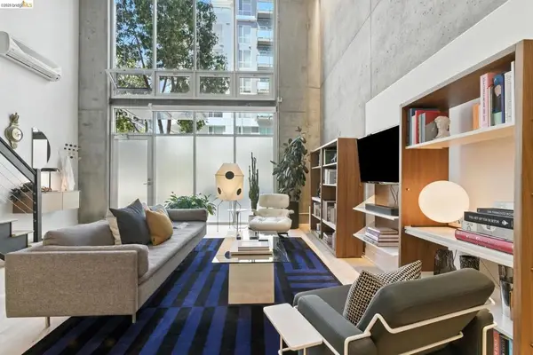 311 Oak St #102, Oakland, CA 94607