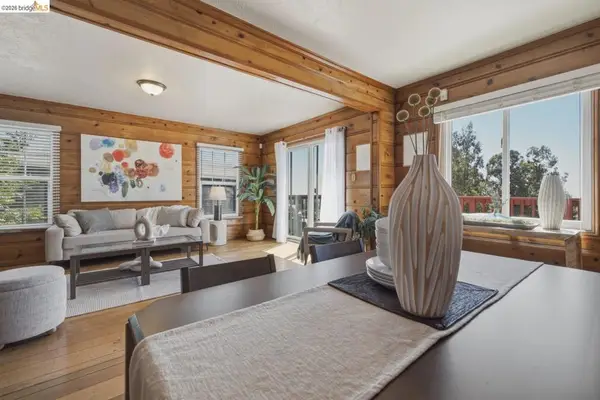 7843 Outlook Ave, Oakland, CA 94605