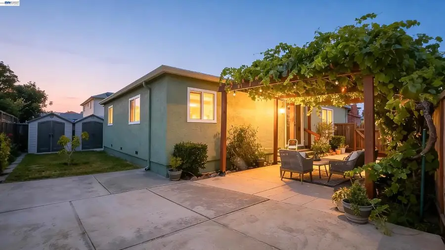 15223 Andover St, San Leandro, CA 94579 - #2