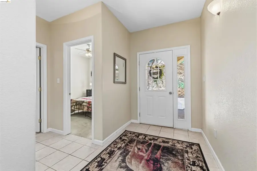 24230 N Oxbow Ln, Sonora, CA 95370 - #3