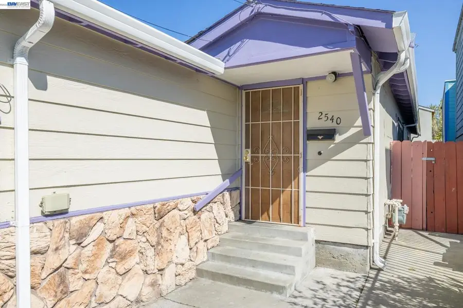 2540 E 16th St, Oakland, CA 94601 - #2