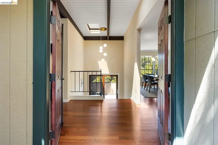 6909 Exeter Dr, Oakland, CA 94611 - #2