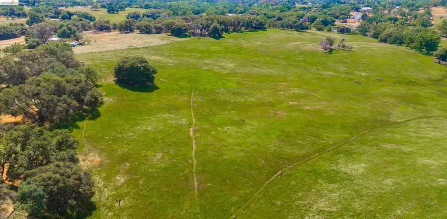 9325 Fraguero Rd, Sonora, CA 95370 - #3