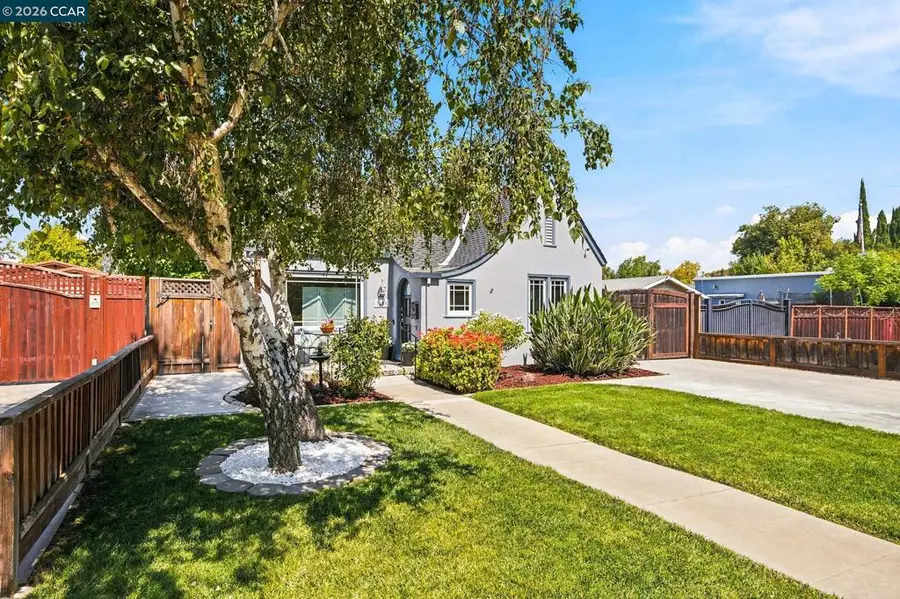 1455 Mckendrie St, San Jose, CA 95126 - #2