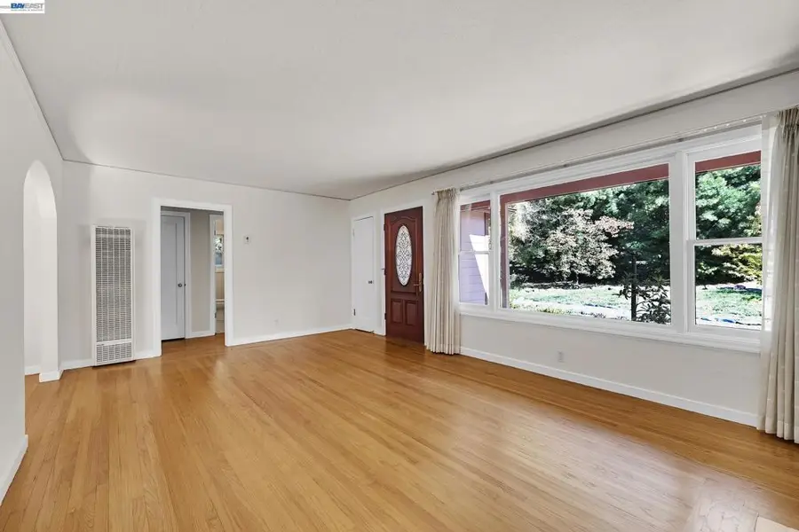 659 Peach St, Novato, CA 94945 - #2