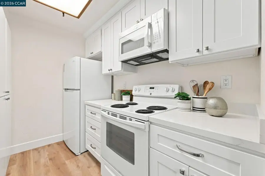 3173 Wayside Plz #212, Walnut Creek, CA 94597 - #3