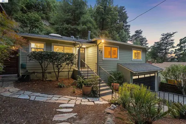 29 Eastwood Ct, Oakland, CA 94611