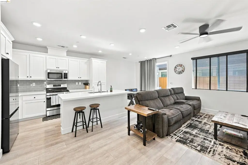 59 Autumn Ln, Pittsburg, CA 94565 - #1