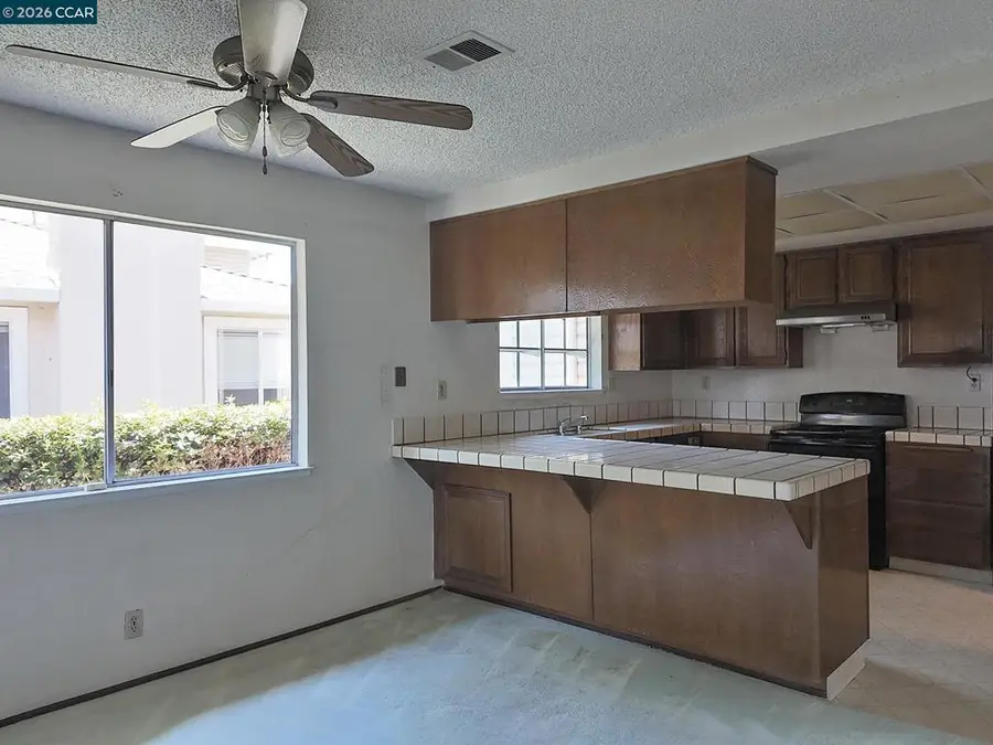 2579 El Portal Drive #A, San Pablo, CA 94806 - #3