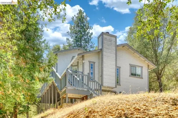 12950 Defarrari Court, Groveland, CA 95321