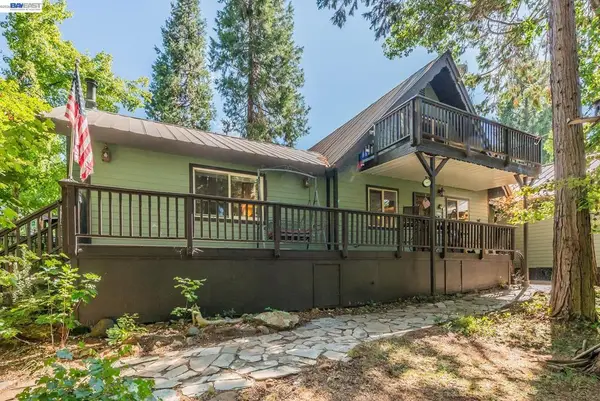 320 Airport Rd, Trinity Center, CA 96091