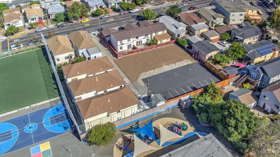 1049 43rd Street, Emeryville, CA 94608 - #2