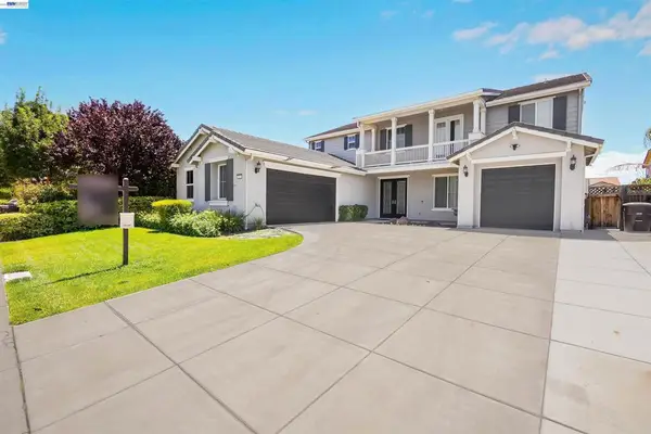 321 Myrtle Ln, Oakley, CA 94561