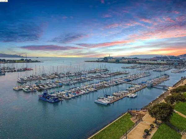45 Schooner Ct, Richmond, CA 94804